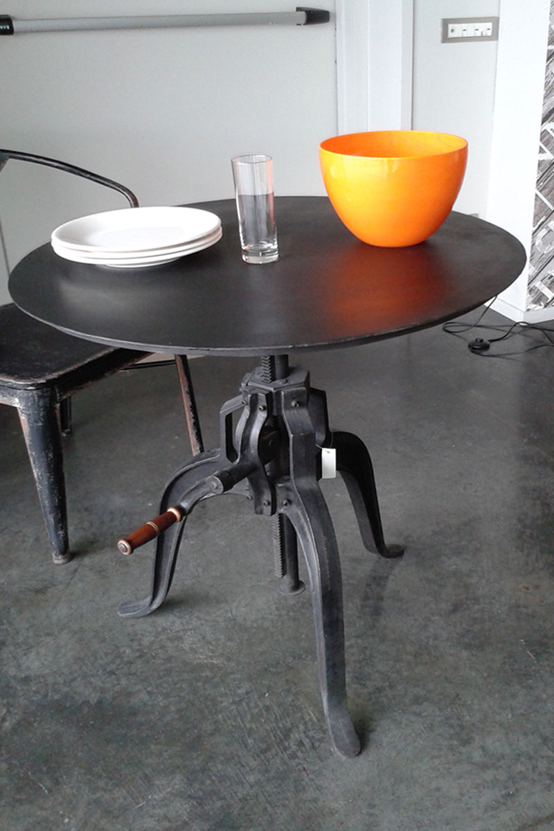 Tavolo Outlet Dialma Brown DB57 - Acquistabile in Milano e ... Tavolo Outlet Dialma Brown DB57 - Acquistabile in Milano e ...