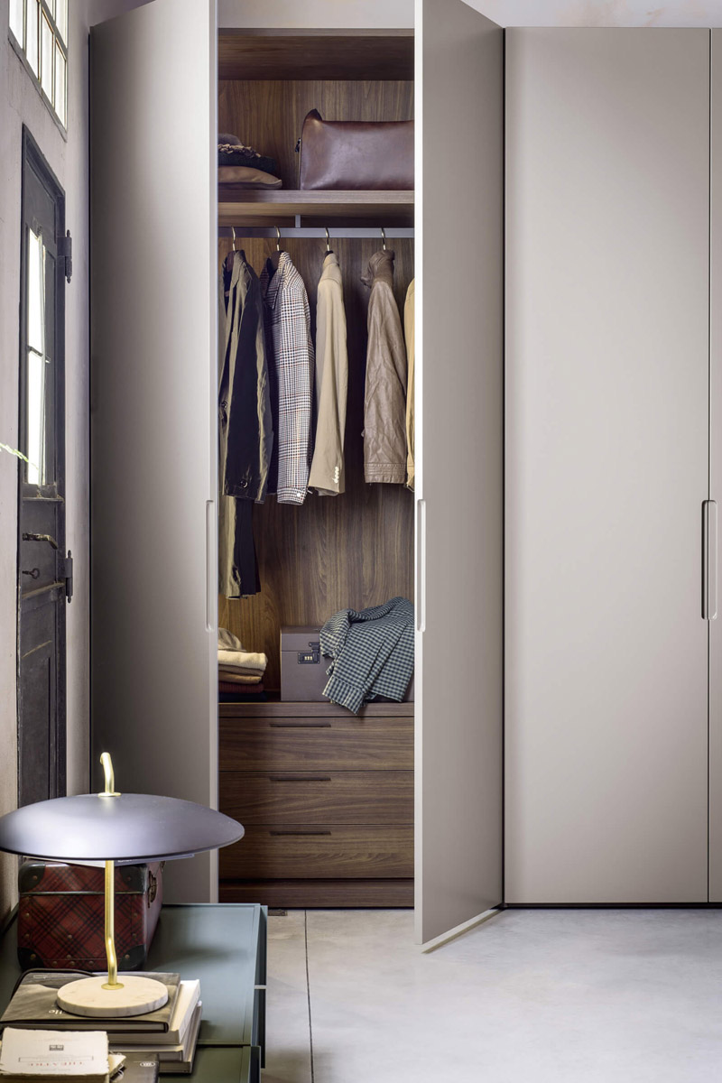 Armadio moderno battente Top Lops Progetto anta Vico 9