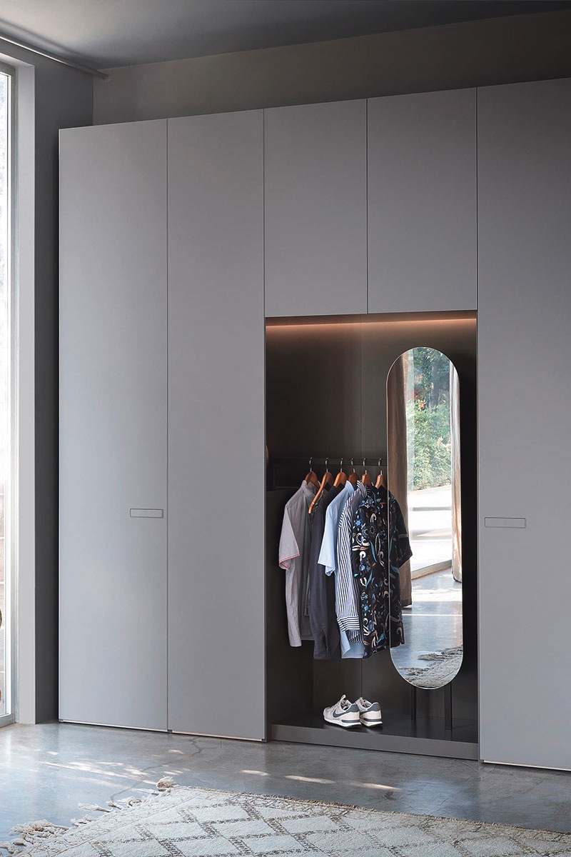 Armadio moderno battente Top Lops Progetto anta Alfa 3