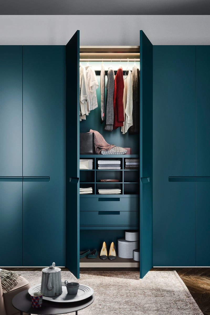 Armadio moderno battente Top Lops Progetto anta  Liberty 2