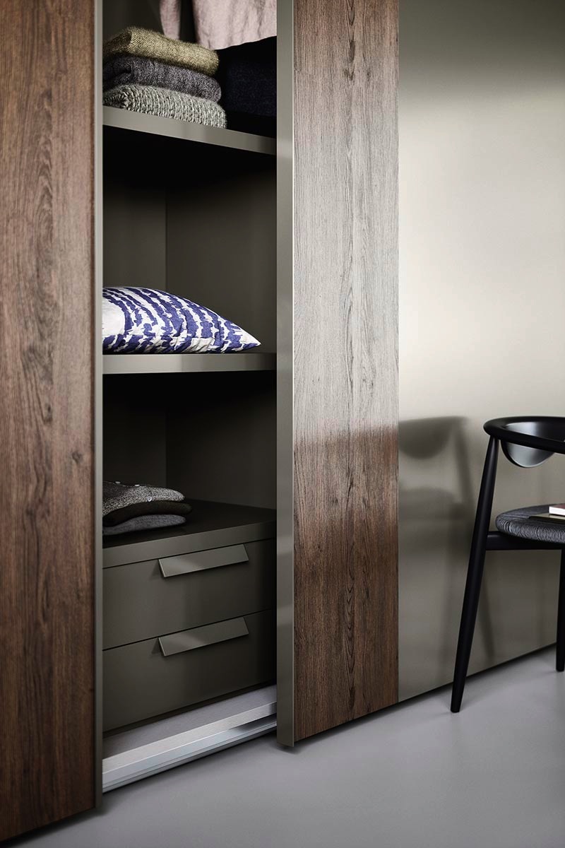 Armadio moderno scorrevole Top Lops Progetto anta Offset 2