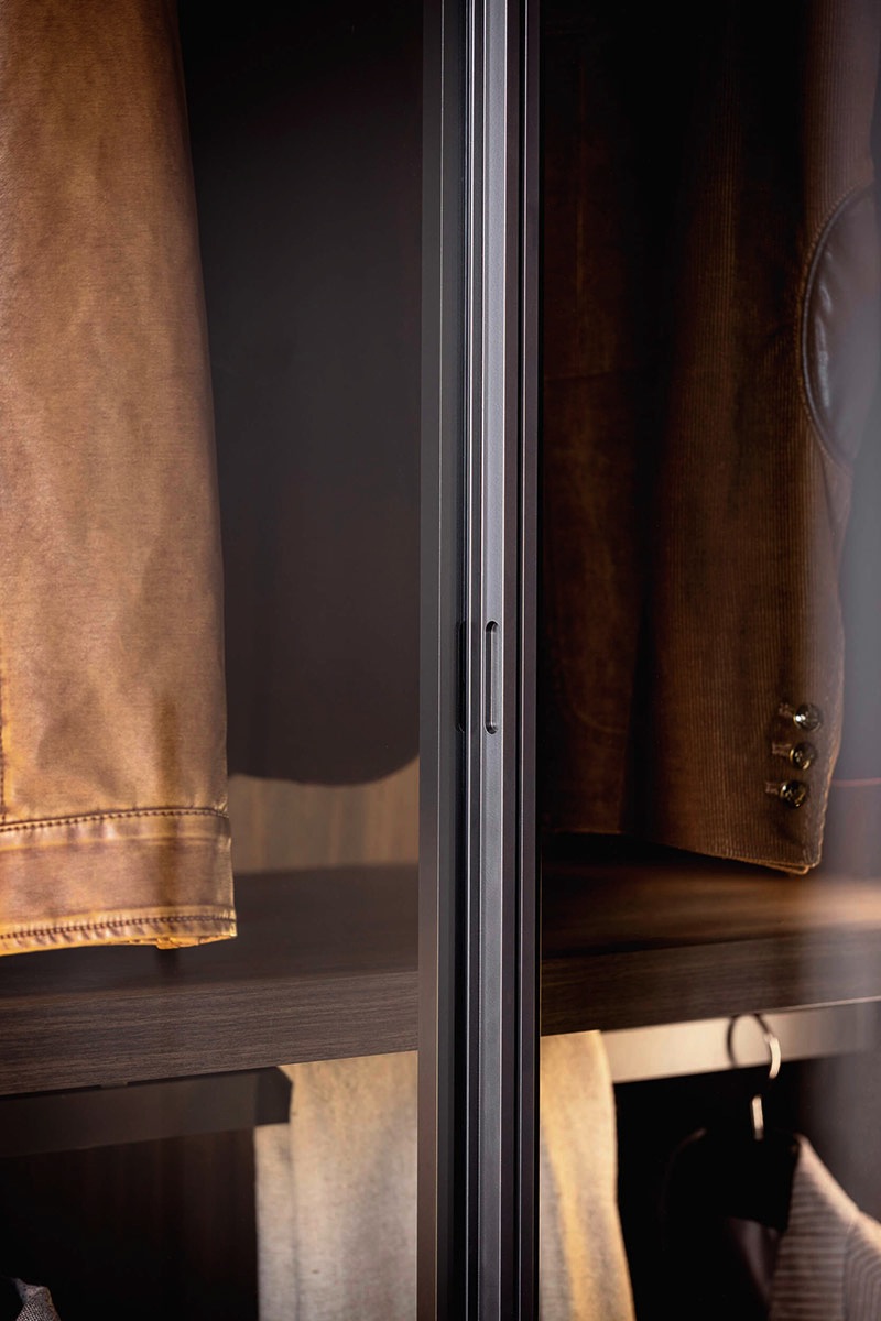 Armadio moderno battente Top Lops Progetto anta Perry 5