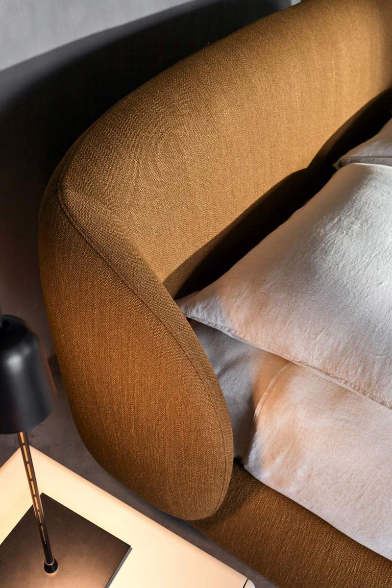 Letto matrimoniale moderno imbottito Ditre Pacific 4