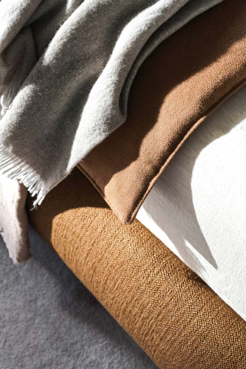 Letto matrimoniale moderno imbottito Ditre Pacific 5