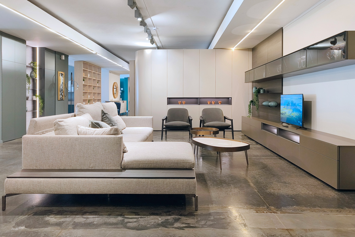 Showroom Lops Trezzano sul Naviglio zona giorno Novamobili