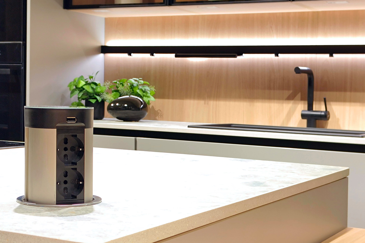 cucina Infinity Stosa negozio Lops Trezzano Milano Monza Brianza - dettaglio torretta estraibile